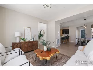 Photo #3: 1025181 Listing