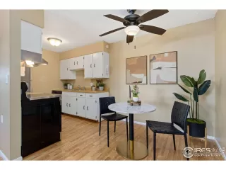 Photo #4: 1025204 Listing