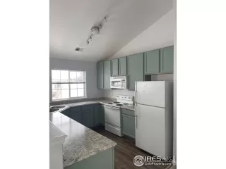 Photo #4: 1025316 Listing