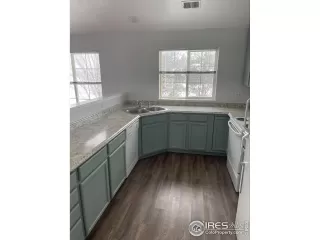 Photo #5: 1025316 Listing