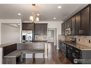 Photo #6: 1025335 Listing