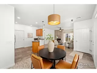 Photo #6: 1025357 Listing