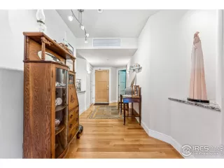 Photo #3: 1025426 Listing