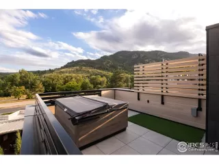 Photo #2: 1025467 Listing