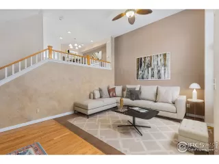 Photo #2: 1025578 Listing