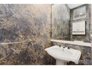 Photo #4: 1025578 Listing