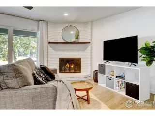 Photo #3: 1025606 Listing