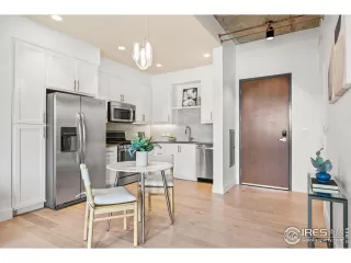 Photo #2: 1025629 Listing