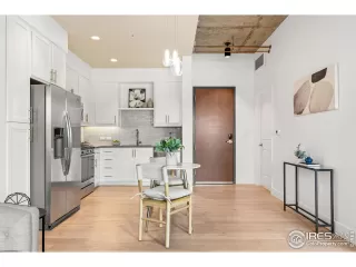 Photo #3: 1025629 Listing