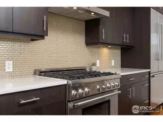 Photo #5: 1025654 Listing 