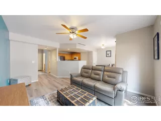 Photo #4: 1025656 Listing