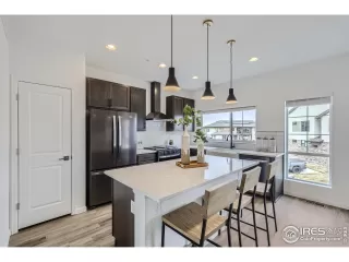 Photo #2: 1025703 Listing 