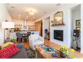 Photo #3: 1025709 Listing