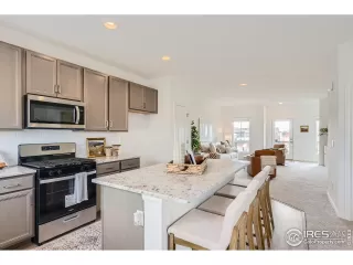 Photo #5: 1025714 Listing 