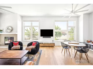 Photo #6: 1025765 Listing