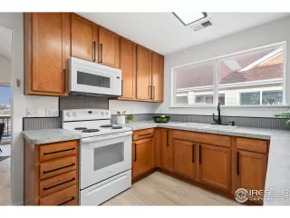 Photo #6: 1025770 Listing