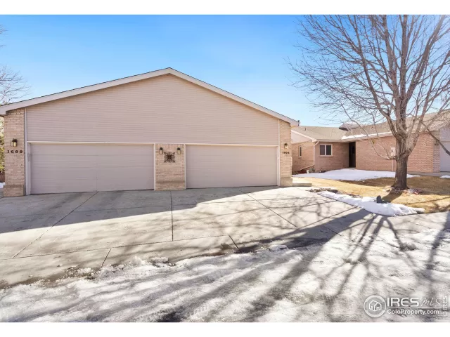 MLS: 1025804 Condo For Sale