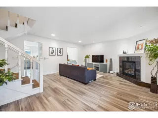 Photo #2: 1025892 Listing