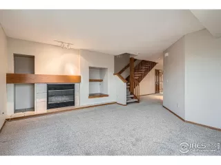 Photo #5: 1026189 Listing