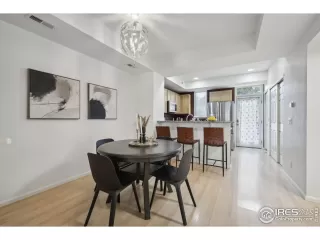 Photo #6: 1026200 Listing 