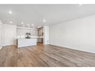 Photo #4: 1026242 Listing 