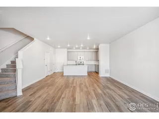 Photo #6: 1026242 Listing 