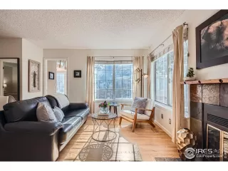 Photo #5: 1026249 Listing