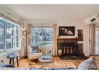 Photo #6: 1026249 Listing