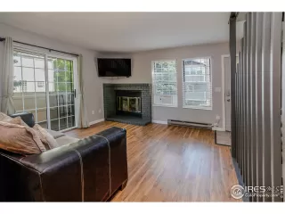 Photo #6: 1026274 Listing