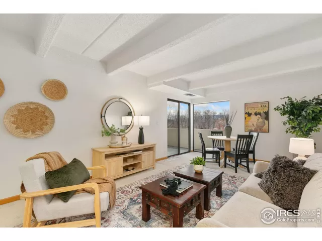 MLS: 1026293 Condo For Sale