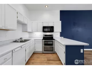 Photo #6: 1026343 Listing