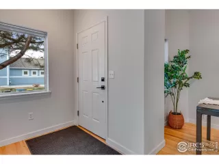 Photo #2: 1026348 Listing