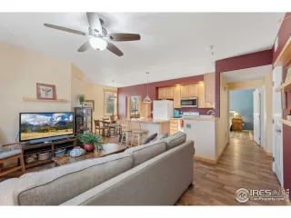 Photo #6: 1026350 Listing