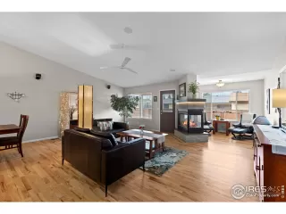 Photo #4: 1026360 Listing