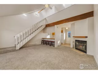 Photo #4: 1026641 Listing