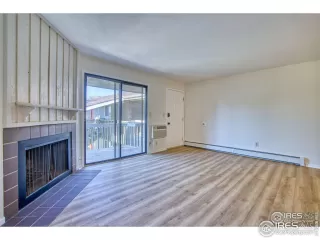 Photo #4: 1026647 Listing