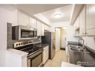 Photo #4: 1026684 Listing