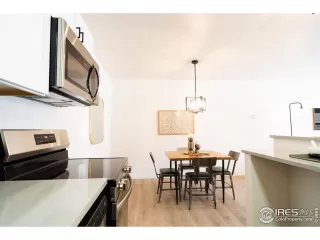 Photo #3: 1026706 Listing 