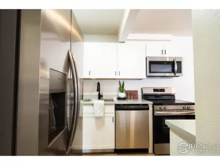 Photo #4: 1026706 Listing 