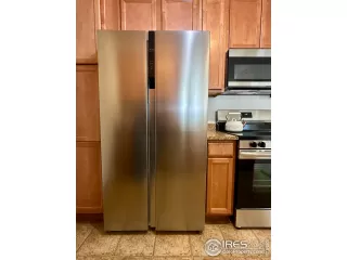 Photo #6: 1026720 Listing