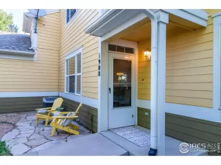 Photo #4: 1026734 Listing