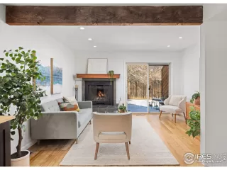 Photo #1: 1026740 Listing