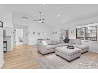 Photo #4: 1026750 Listing 