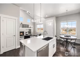 Photo #4: 1026781 Listing