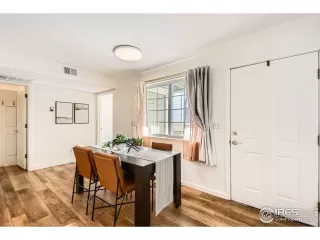 Photo #5: 1026809 Listing 