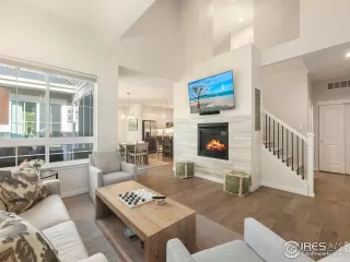 Photo #4: 1026854 Listing