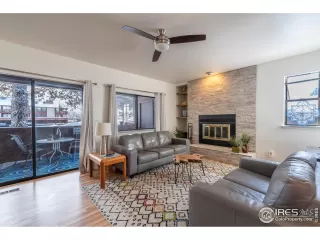 Photo #1: 1026897 Listing