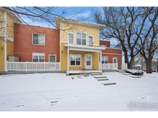 Photo #1: 1026911 Listing