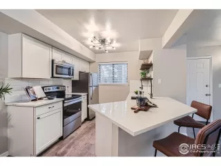 Photo #6: 1026929 Listing 