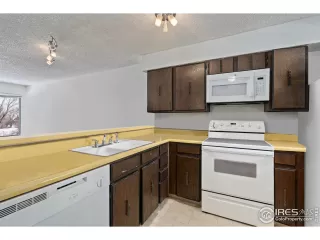 Photo #2: 1026932 Listing